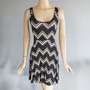 Multicolor chevron fit & flare skater dress XS